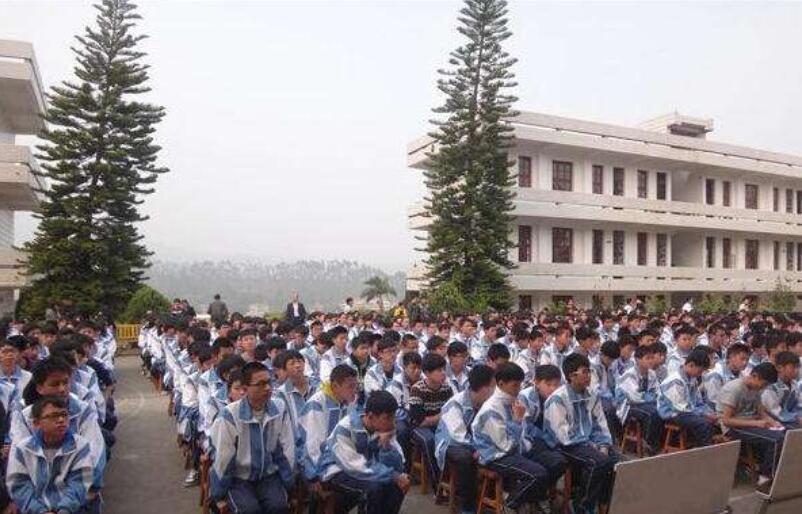 人民网|李晓辉：强基计划对中学“学生贯通培养”